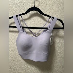 Lululemon like a cloud sports bra size 4 NWT
